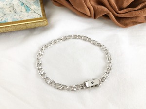 Cracked egg bracelet ー silver ー