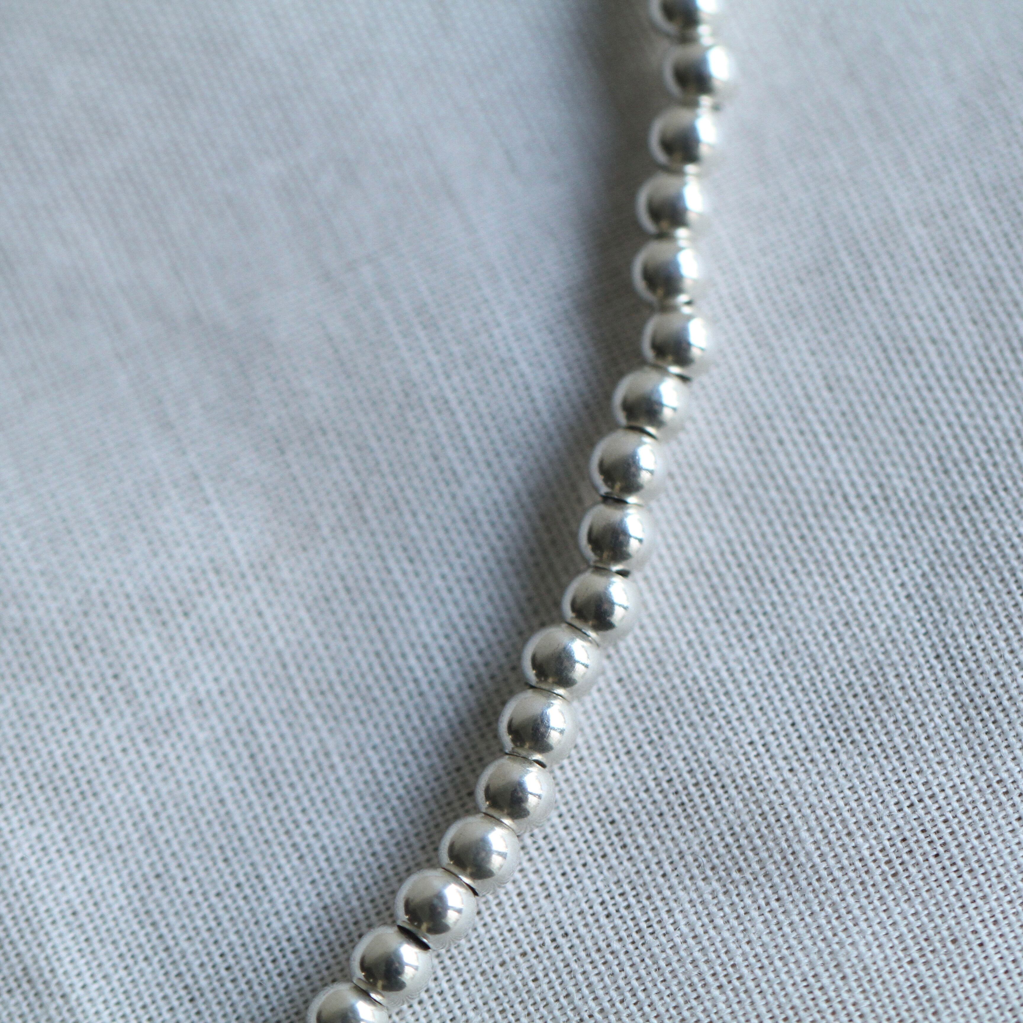 ERICKA NICOLAS BEGAY【 unisex 】 navajo pearl neclace (shiny