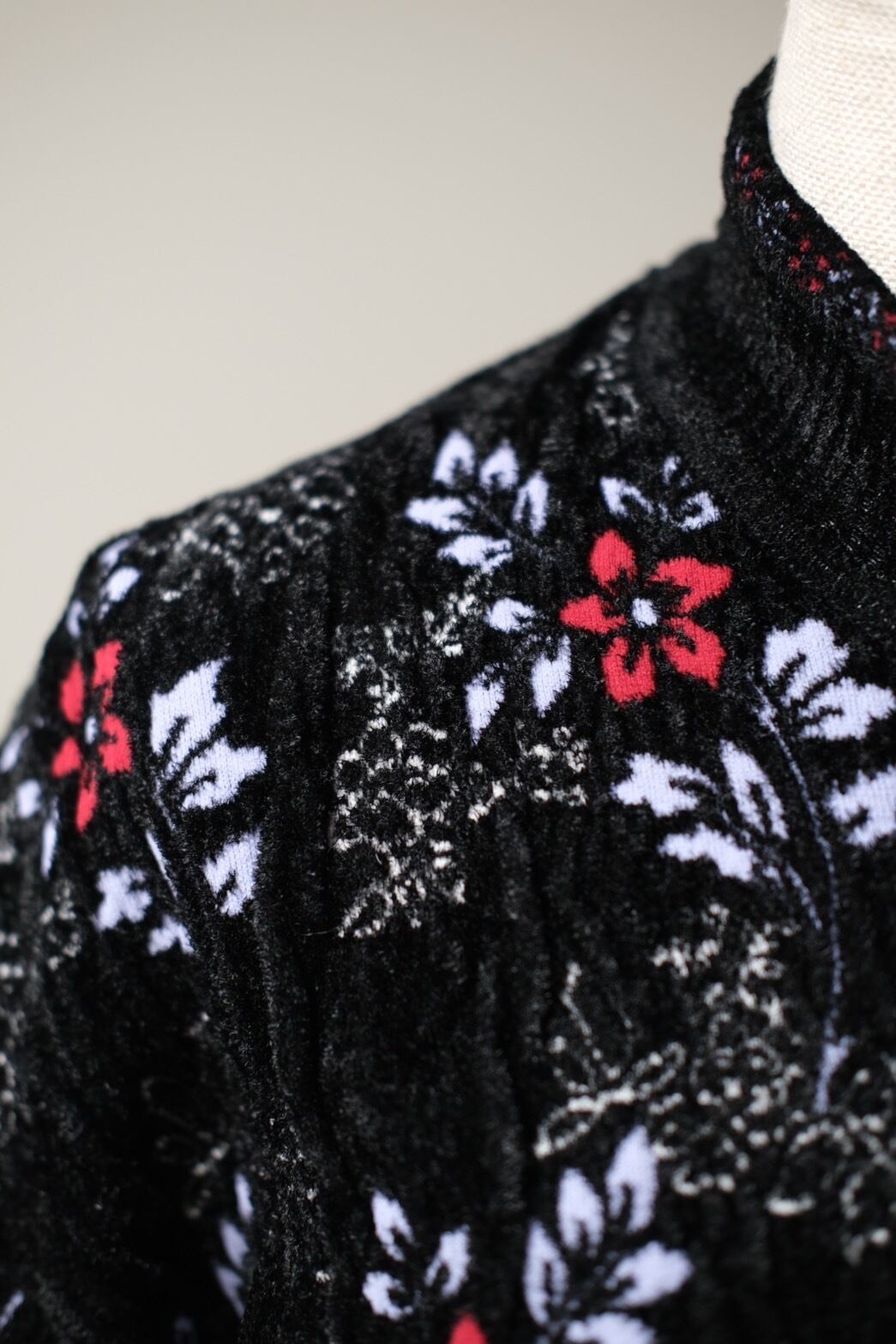 Mame Kurogouchi】MM25FW-KN062 -black- | loop