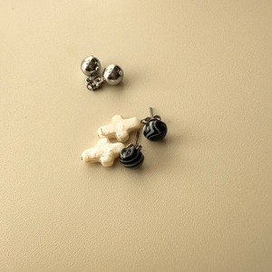 petit stone 2way pierce stripe onyx