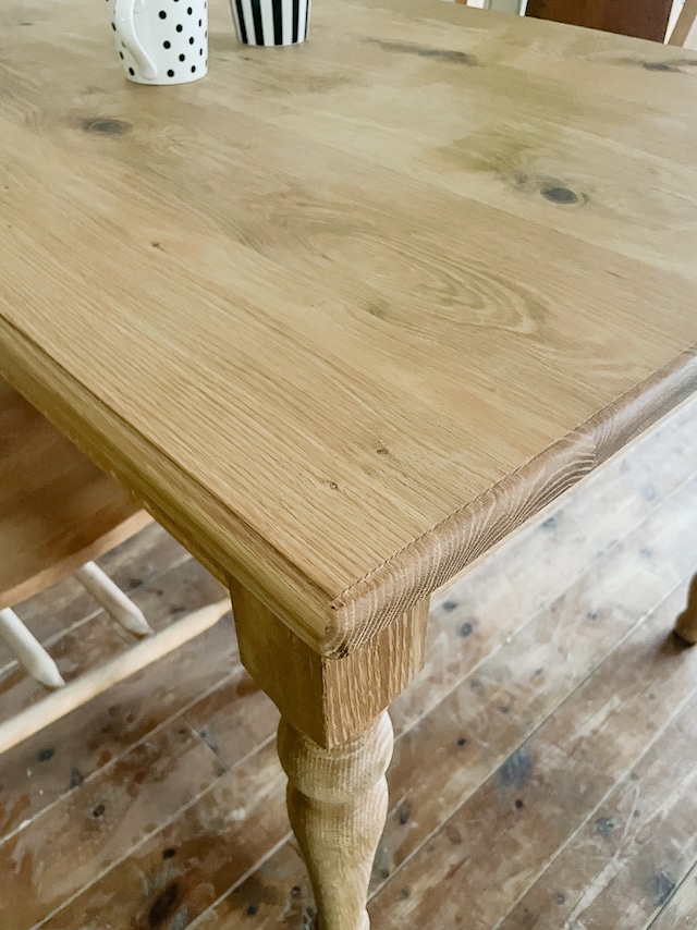 ホワイトオーク材ターンドレッグダイニングテーブル “スレンダー”(アンティーク調ろくろ足テーブル) W1400〜2400 4〜8人掛け 引き出し付きダイニングテーブル