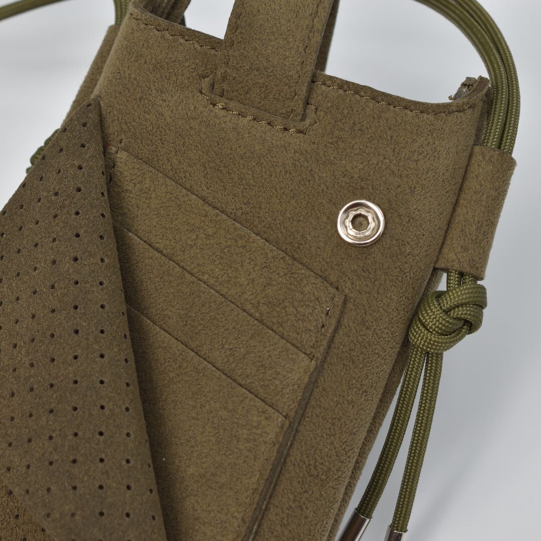 MNNG エムエヌエヌジー ハイドモバイルショルダー・オリーブ 東レのウルトラスエードを使った「mononoguもののぐ」のセカンドライン