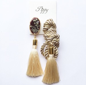 robe tassel pierce / earring