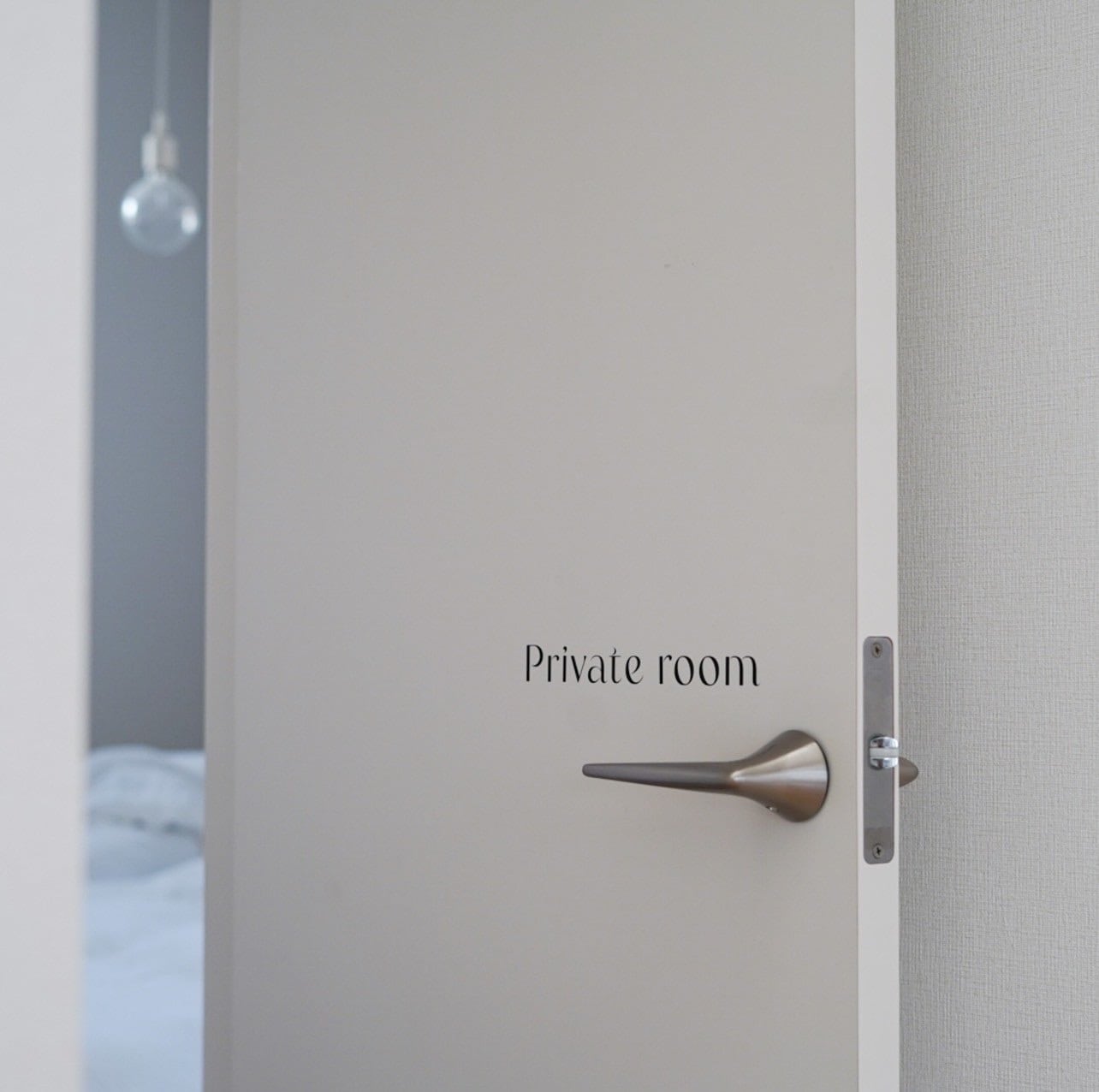 episode. 2 Private room
