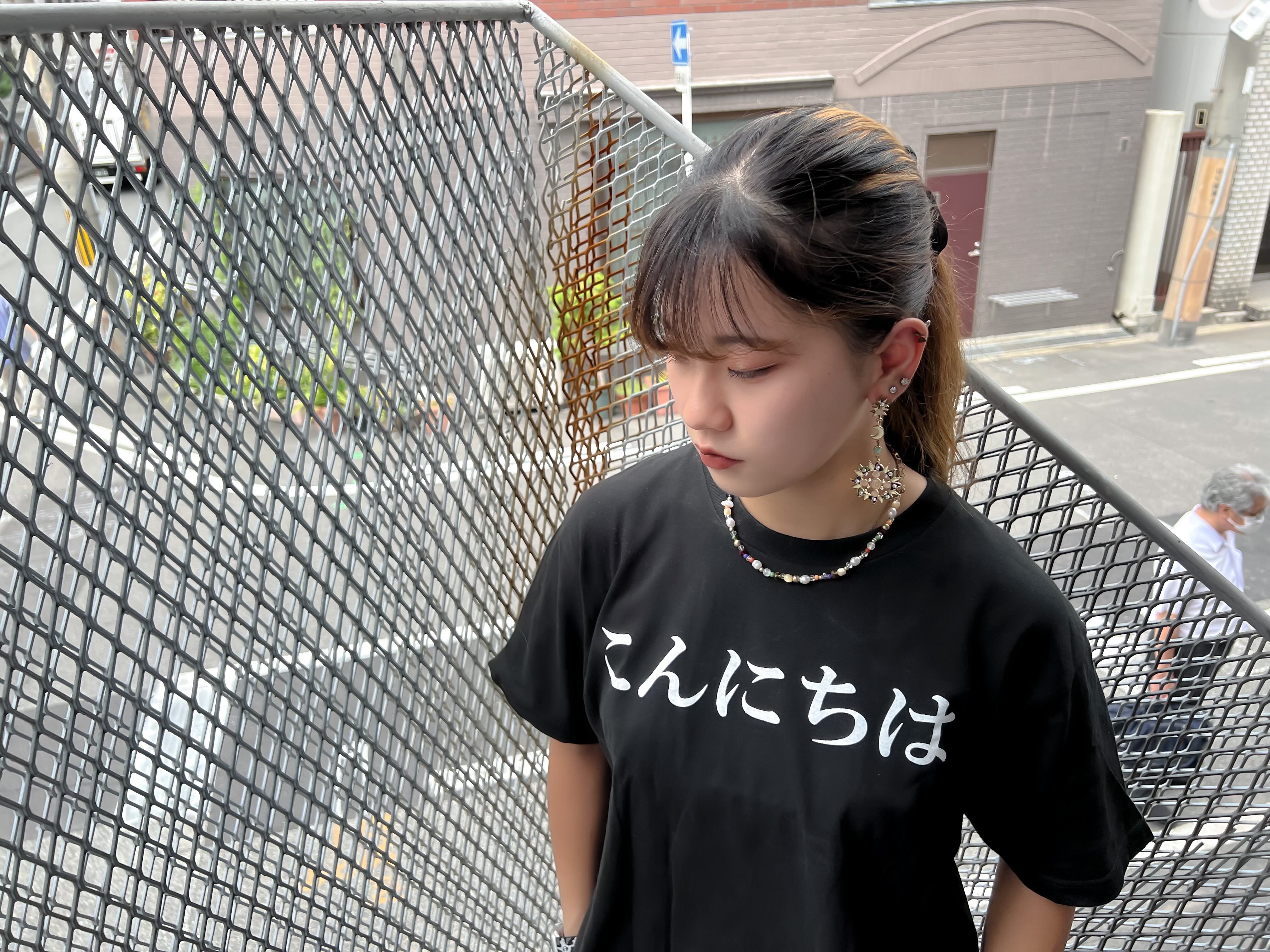 こんにちはTシャツ黒 | アカネキカク