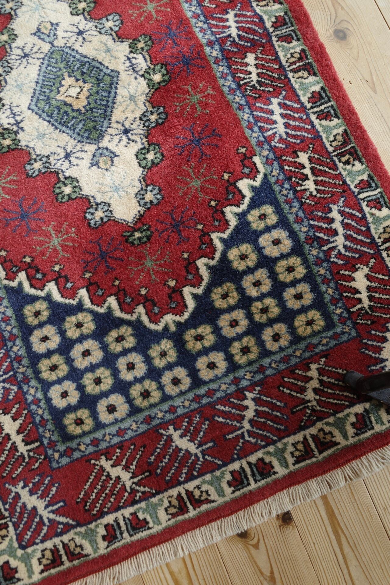 Kula vintage rug | Koreniwa vintagerug
