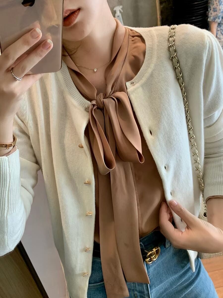 リボンタイブラウス　AJ4Z4039-888