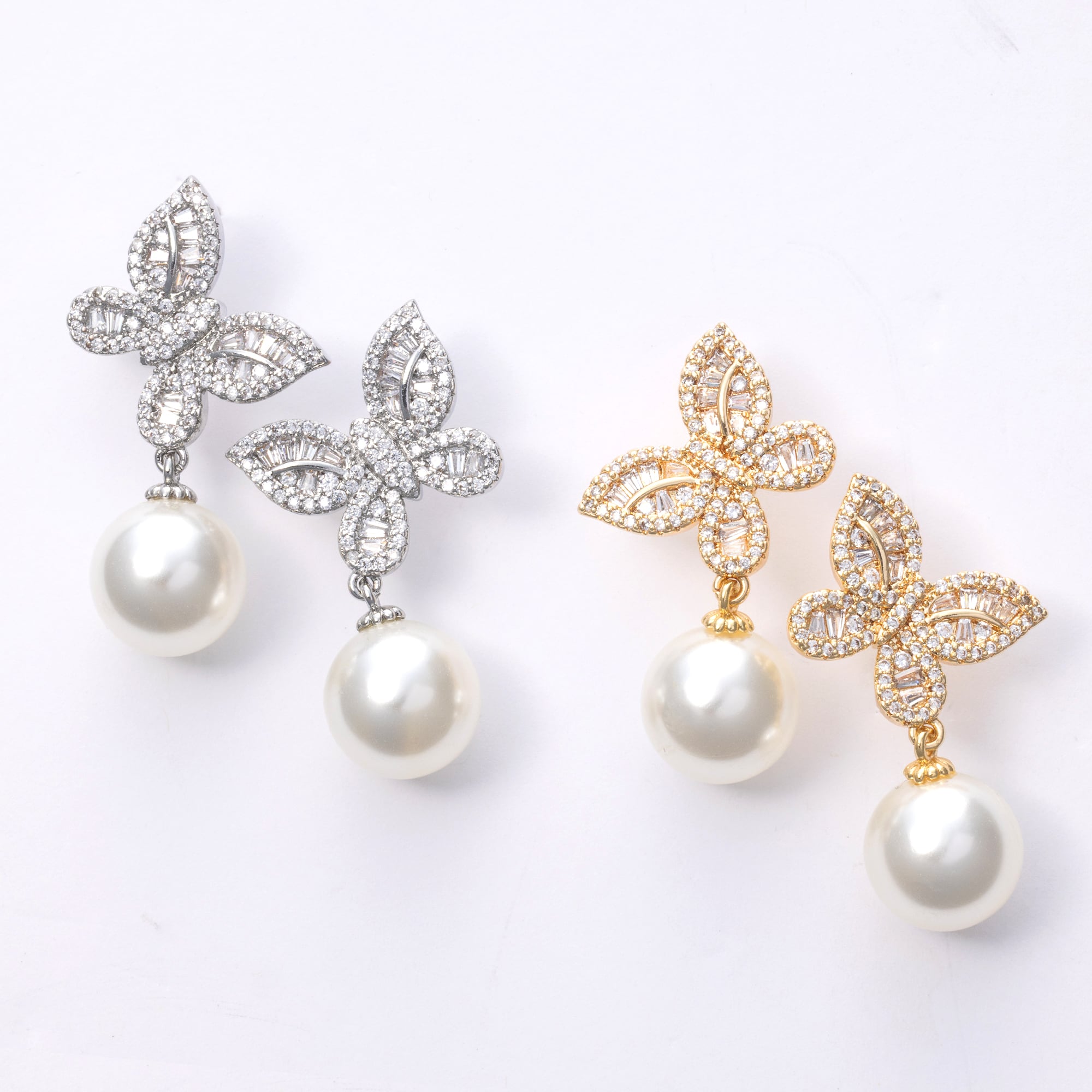 E-128 キュービックジルコニア butterfly ピアス