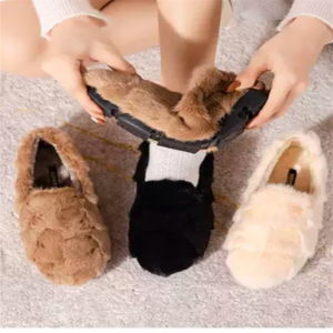 【送料無料】 パンプス 3色 靴 シューズ ローヒール ラウンドトゥ 丸トゥ 厚手生地 ふわふわ もこもこ ファー エレガント 可愛い 大人可愛い きれいめ シンプル カジュアル シック コンサバ 華やか 大人 上品 おしゃれ 主役級 こなれ感 高見え 高級感 無地 冬 防寒 温かい レディース レディース 女性用 ママ 10代 20代 30代 40代 デート お出かけ 女子会 お呼ばれ 休日 お茶会 授業参観 垢抜け デイリーユース 普段使い ファッション 楽ちん 歩きやすい 脚長 定番