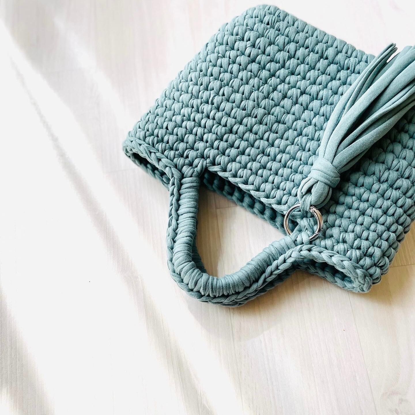 インド刺繍リボン♡シンプルフリンジズパゲッティbag 編み物バッグ 