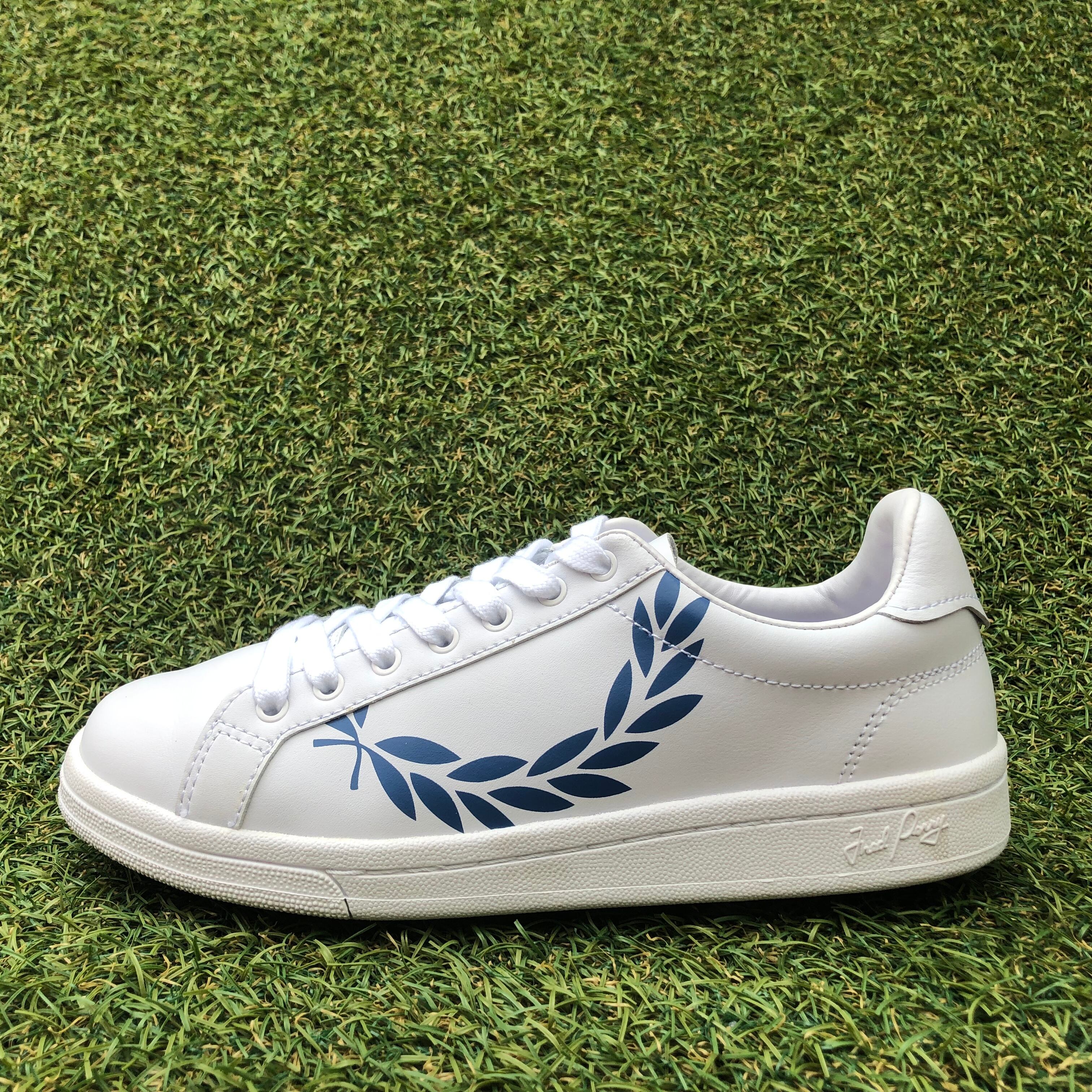 FRED PERRY PRINTED LAUREL LEATHER LEATHER フレッドペリー プリンテッドローレル レザー HT555
