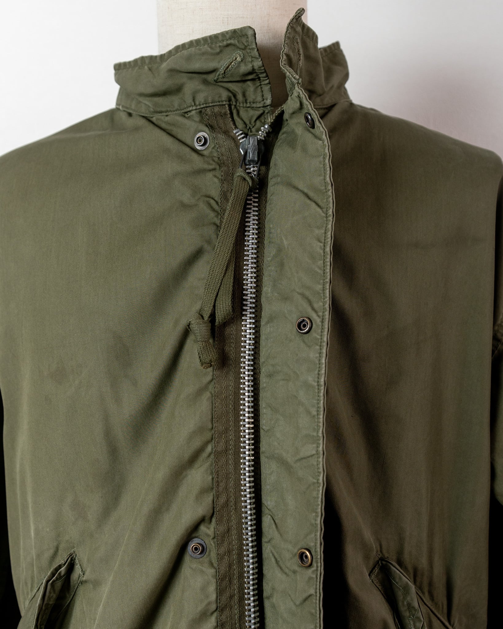 MEDIUM】Aluminum Zipper U.S.Army M-65 Field Parka Shell アメリカ軍