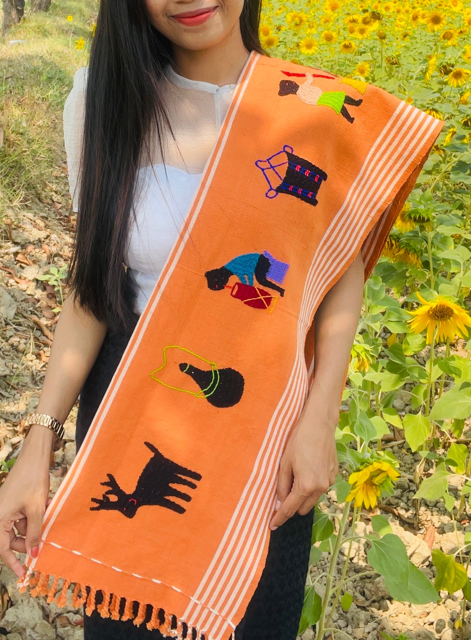 ミャンマー伝統 チン民族模様 コットンショール 緑 – 刺繍入り大判