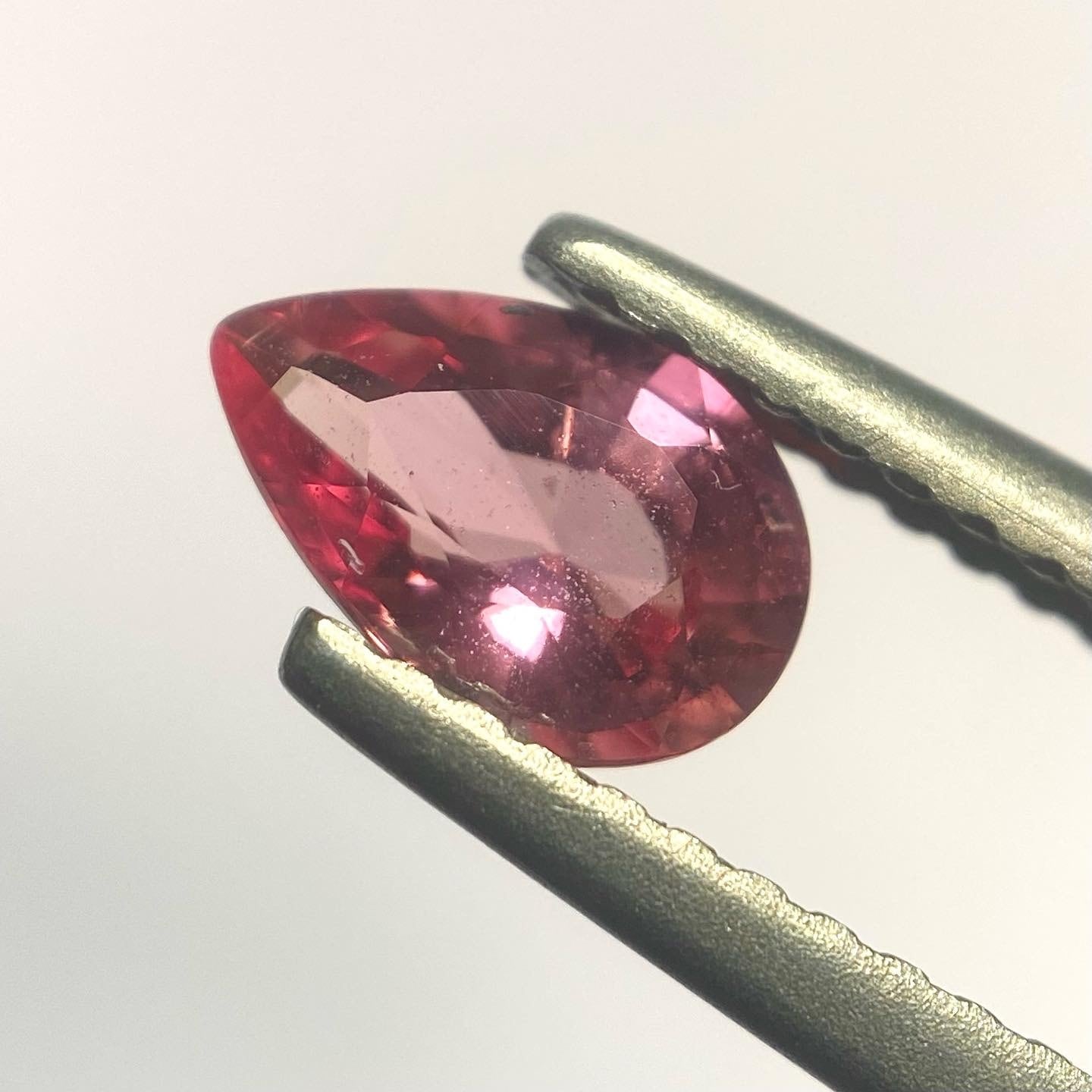 ハッピーオーラのパパラチアカラー　サファイア