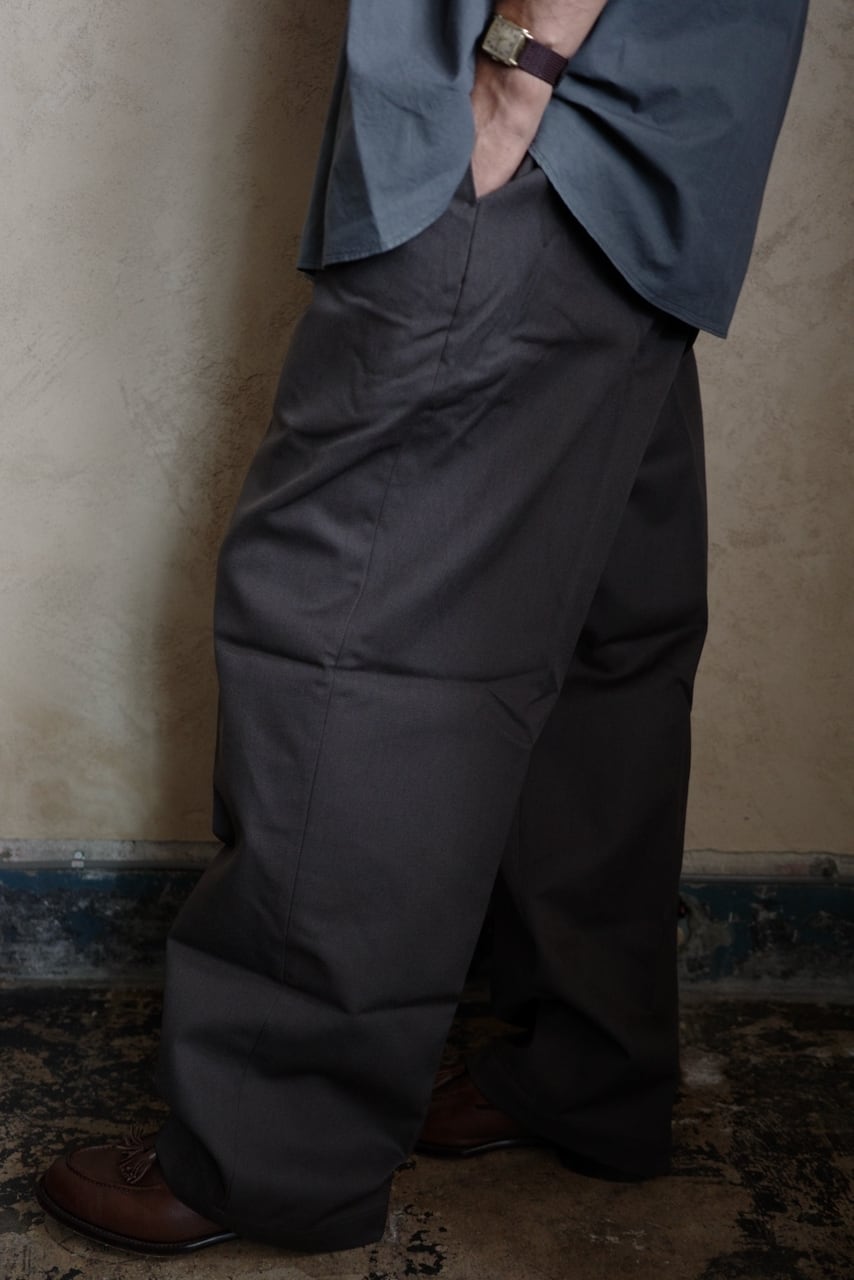 ENDS and MEANS / Wool Easy Trad Trousers | iremono