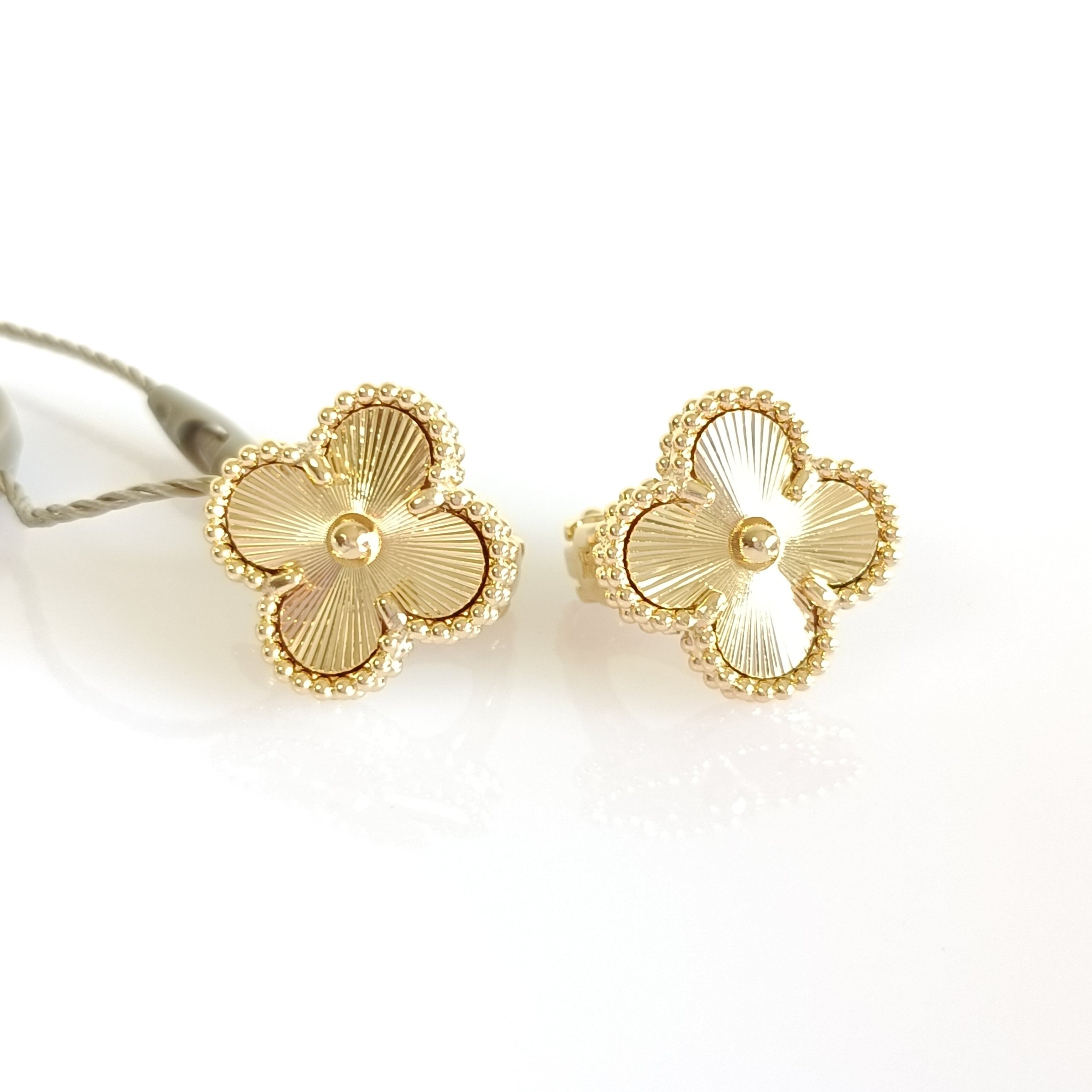 高品質 クローバー ピアス ギヨシェ ローズゴールド ギヨシェ イエローゴールド クローバーピアス 15mm | olive&caty