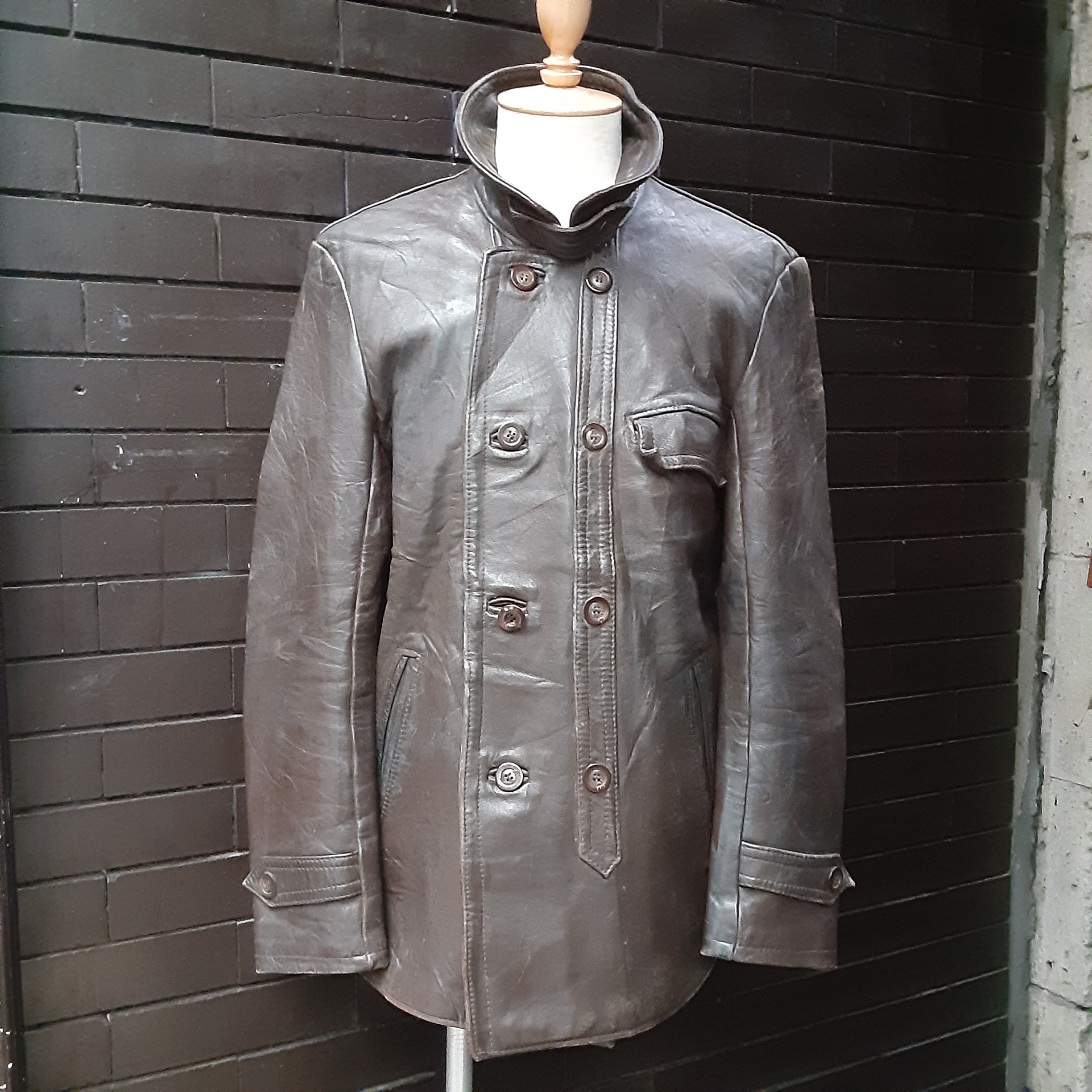 Franch Vintage Leather Coatチンスト付き