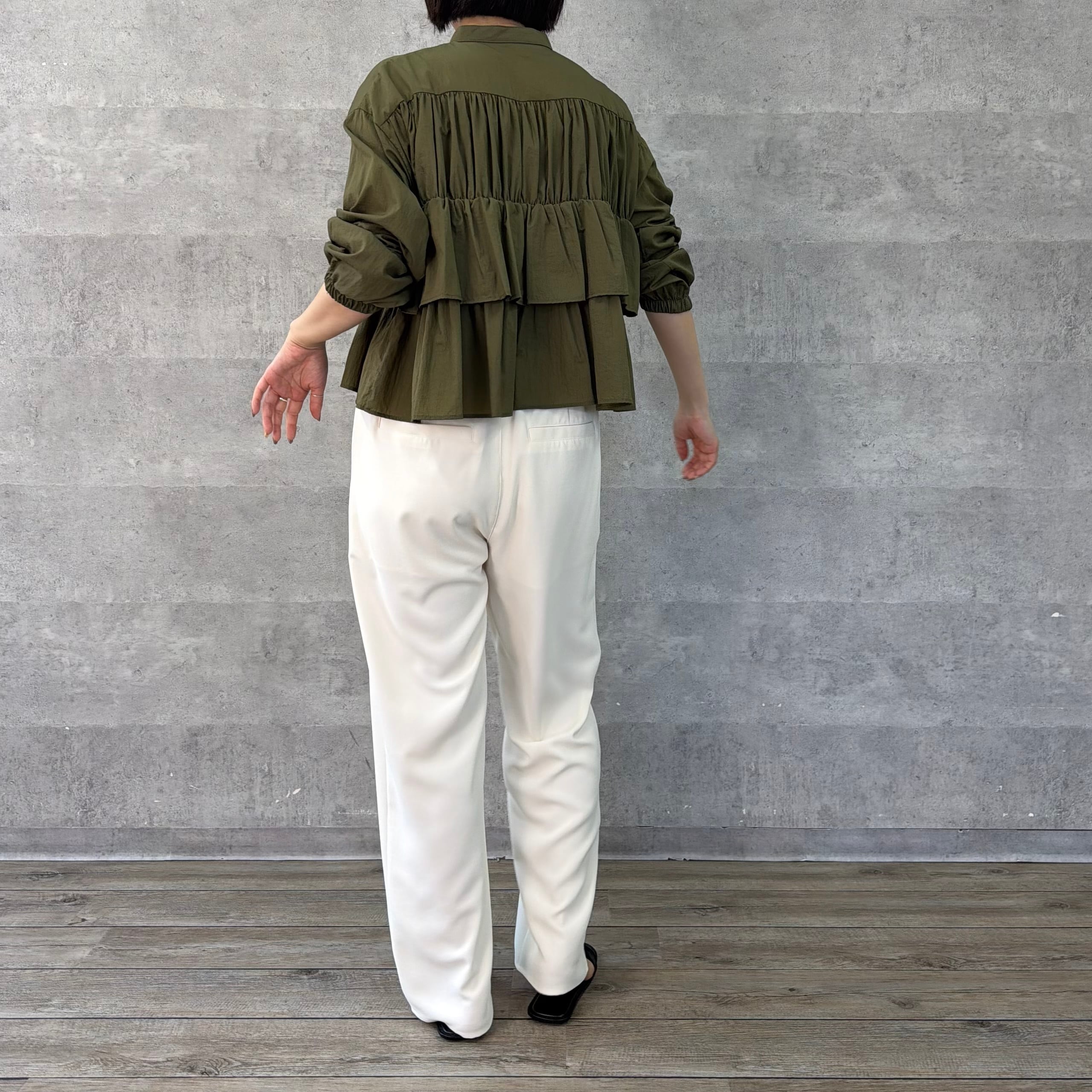 ラッフルブラウス（NO.85251706） | AnnaKerry