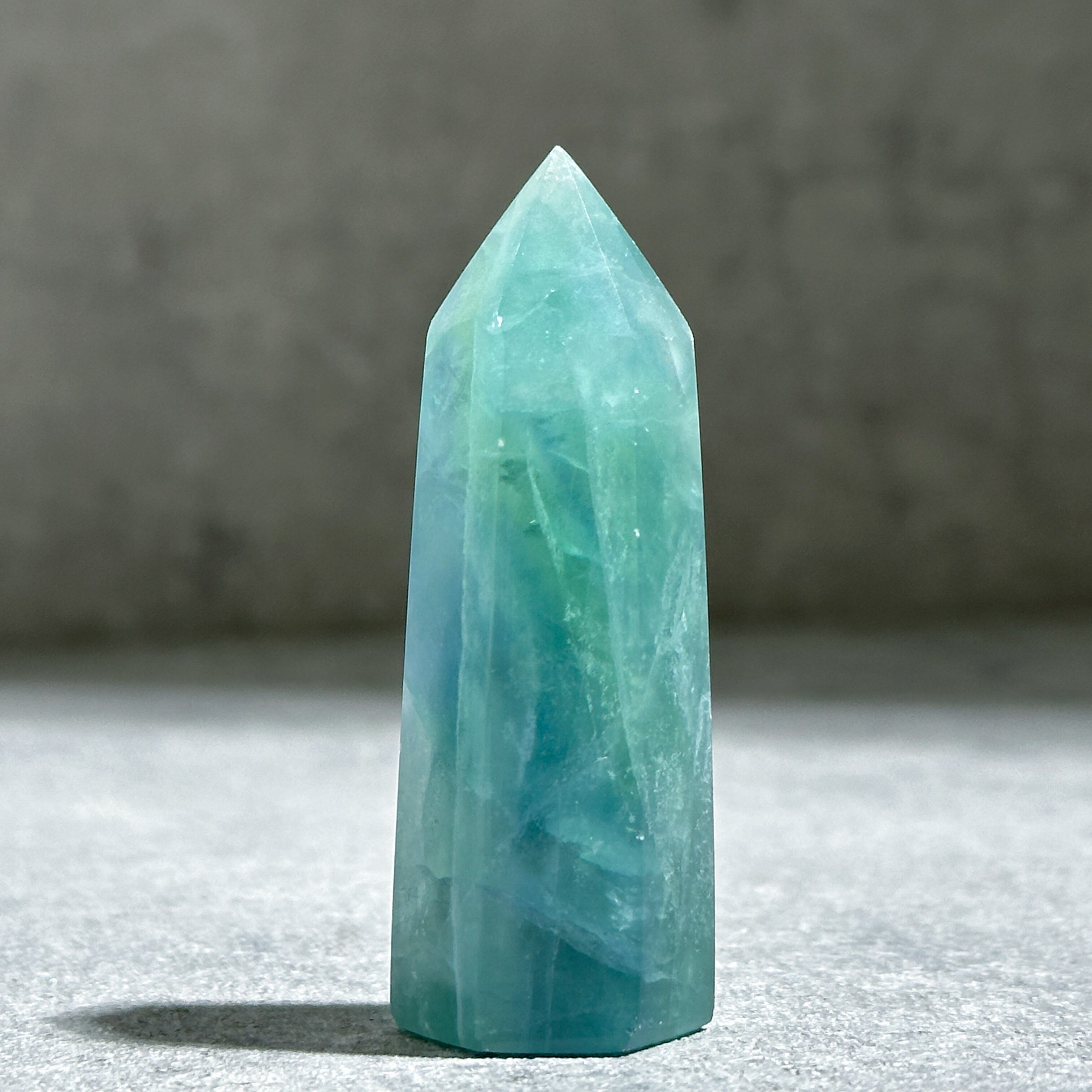 ブルー、グリーンフローライト タワー型13◇ Rainbow Fluorite