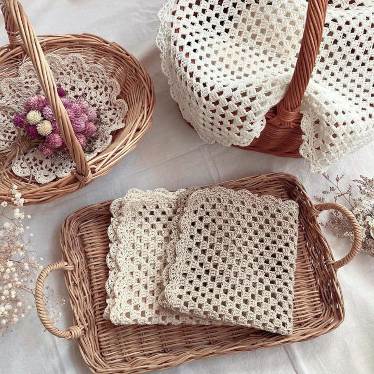 ハンドメイド かぎ針編みマルチカバー 読み取っ グラニースクエア  