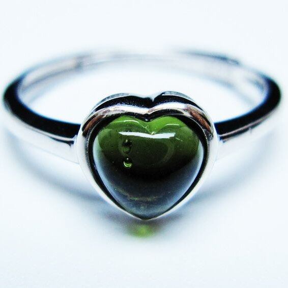 モルダバイト リング モルダウ石 指輪 ハート フリーサイズ 12号 一点物 メール便可 [M便 1/20] 199-650
