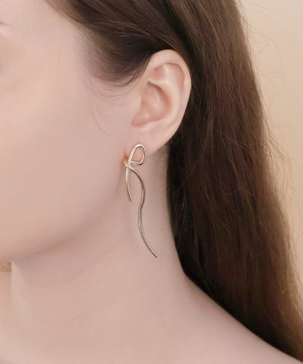 ノット ロング リボンピアス 真鍮 韓国製