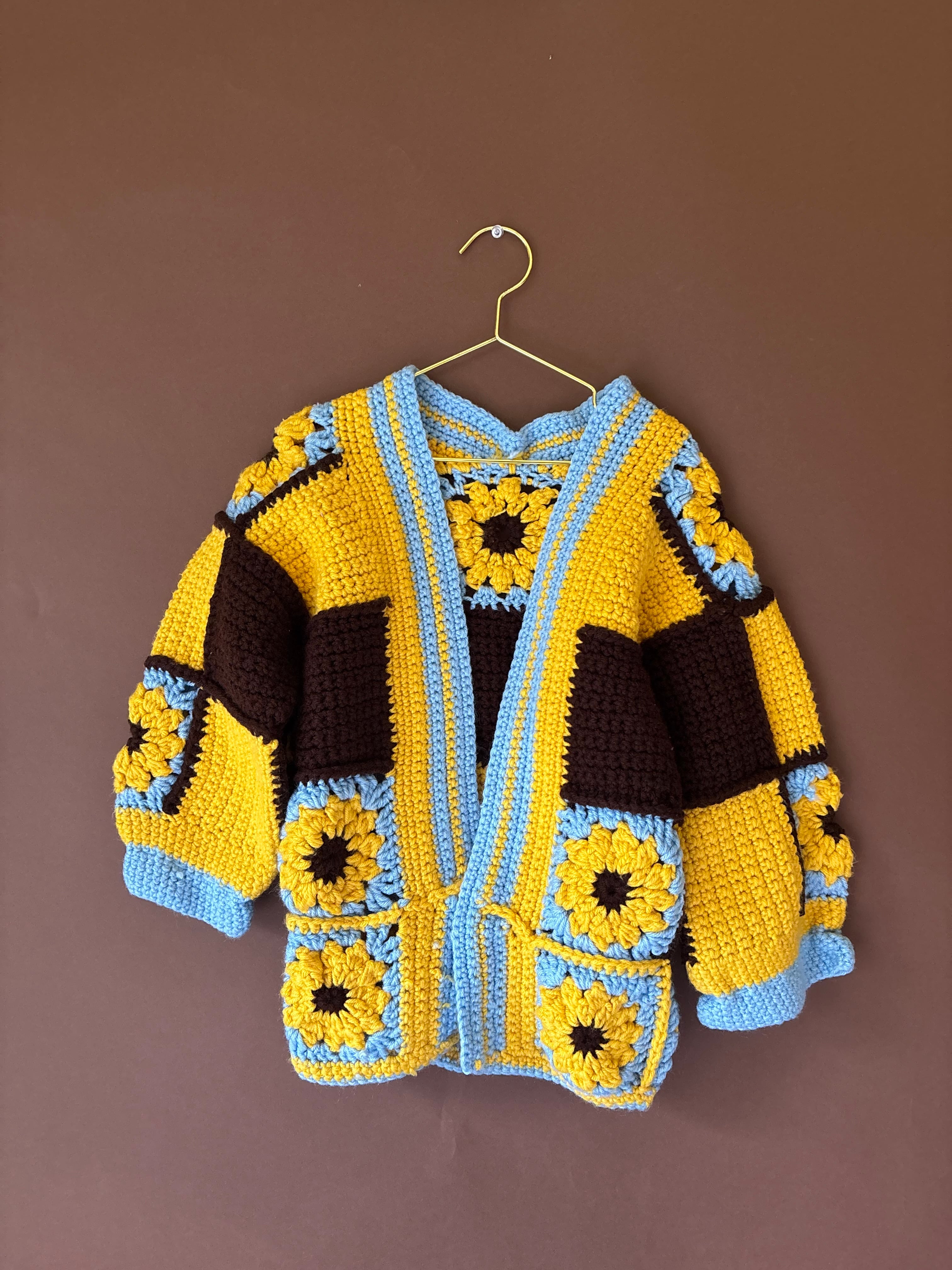 【KIDS vintage】 crochet gown cardigan. about 5-6y