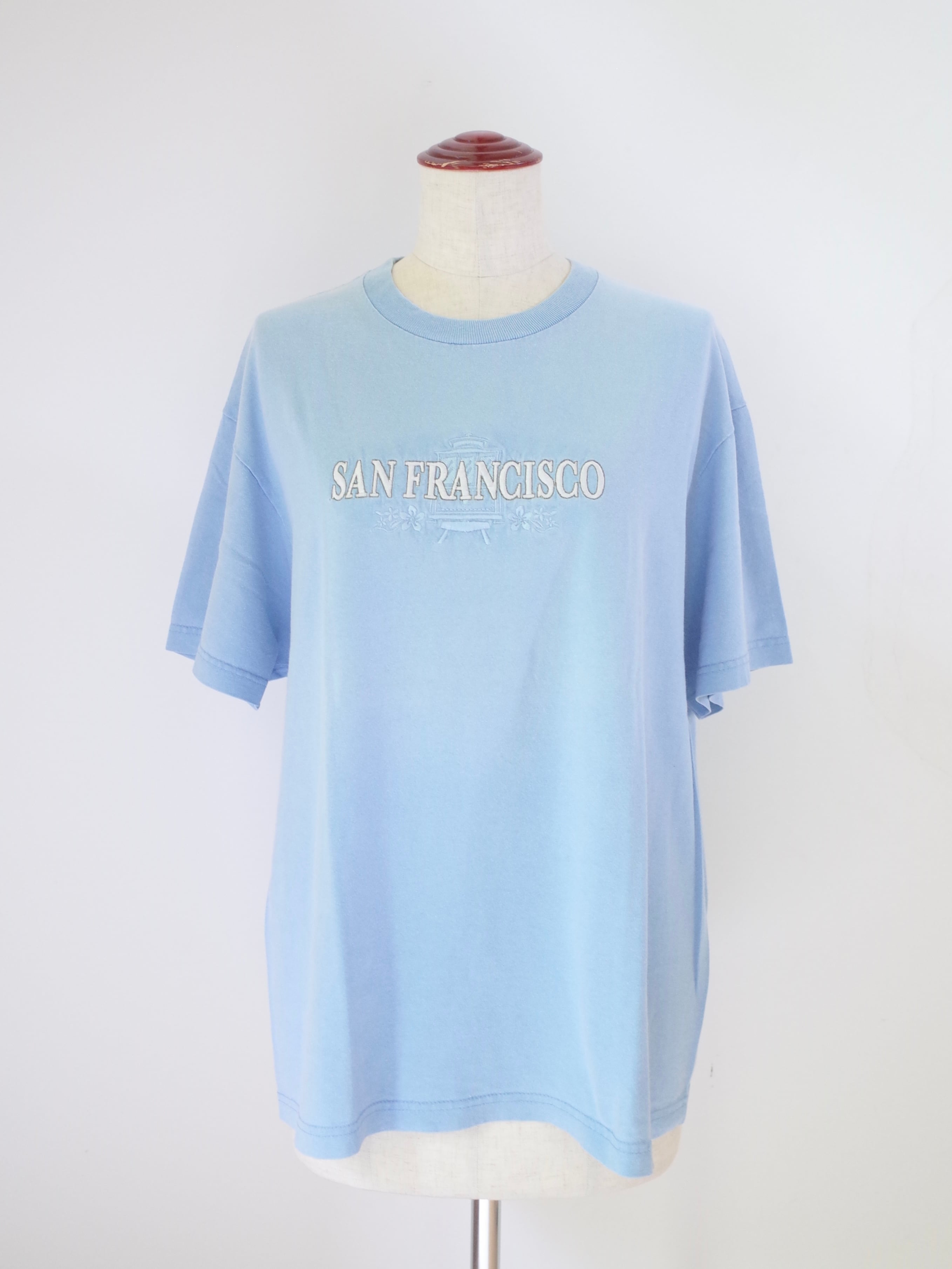 San Francisco embroidery tee