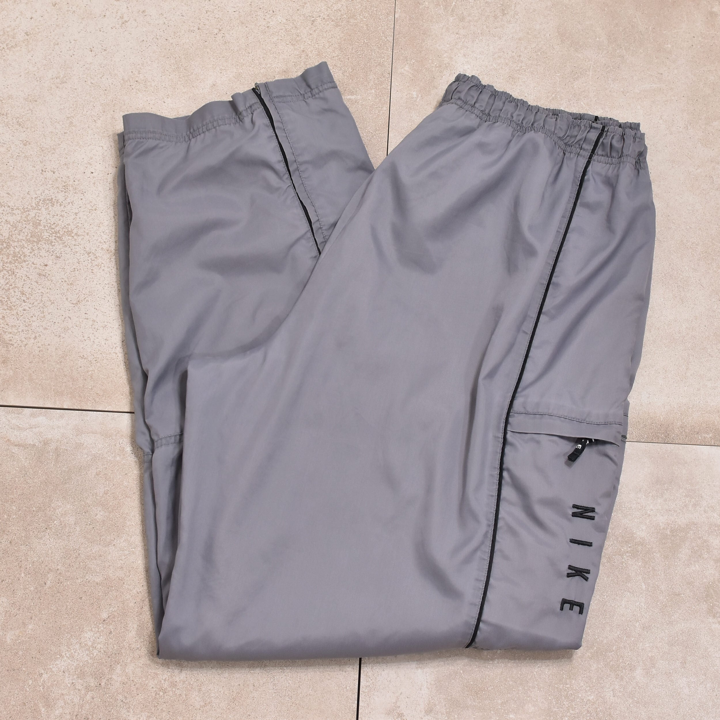 00s Nike nylon track pants | 古着屋 grin days memory 【公式】古着通販 オンラインストア powered  by BASE