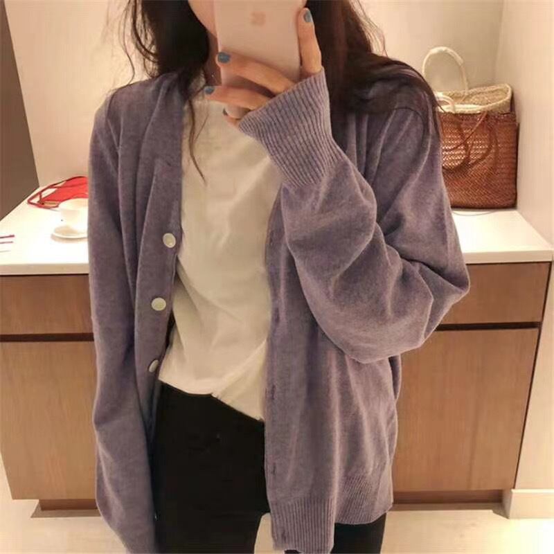 Vネックニットカーディガン