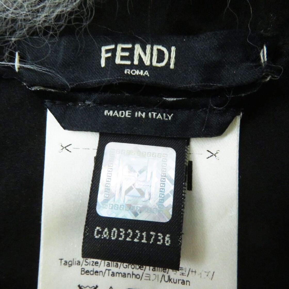 極美品◎正規品 イタリア製 FENDI フェンディ FNL121 ロゴデザイン 