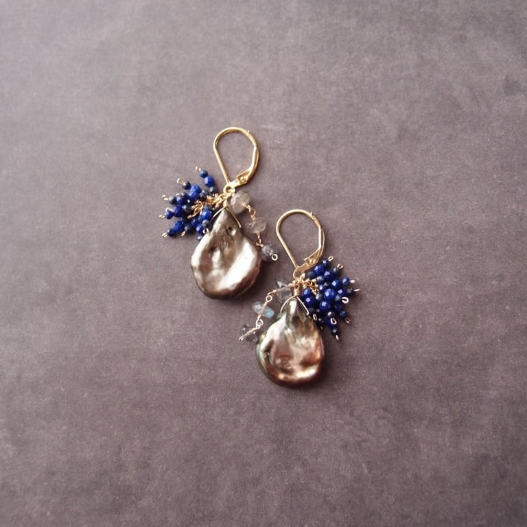 【K14gf】Petal Pearl × Lapis Lazuli Earrings/ぺタルパール×ラピスラズリ フレンチピアス