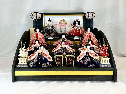 桐台四段飾り 芥子親王10人飾り kiri4-10 雛人形 段飾り 三人官女 五人囃子 燭台 道具 雛人形 ひな人形 雛祭り ひな祭り 雛人形 海外へのお土産 お雛様 お祝い プレゼント 桃の節句 節句飾り 日本伝統 シンプル セット飾り 初節句