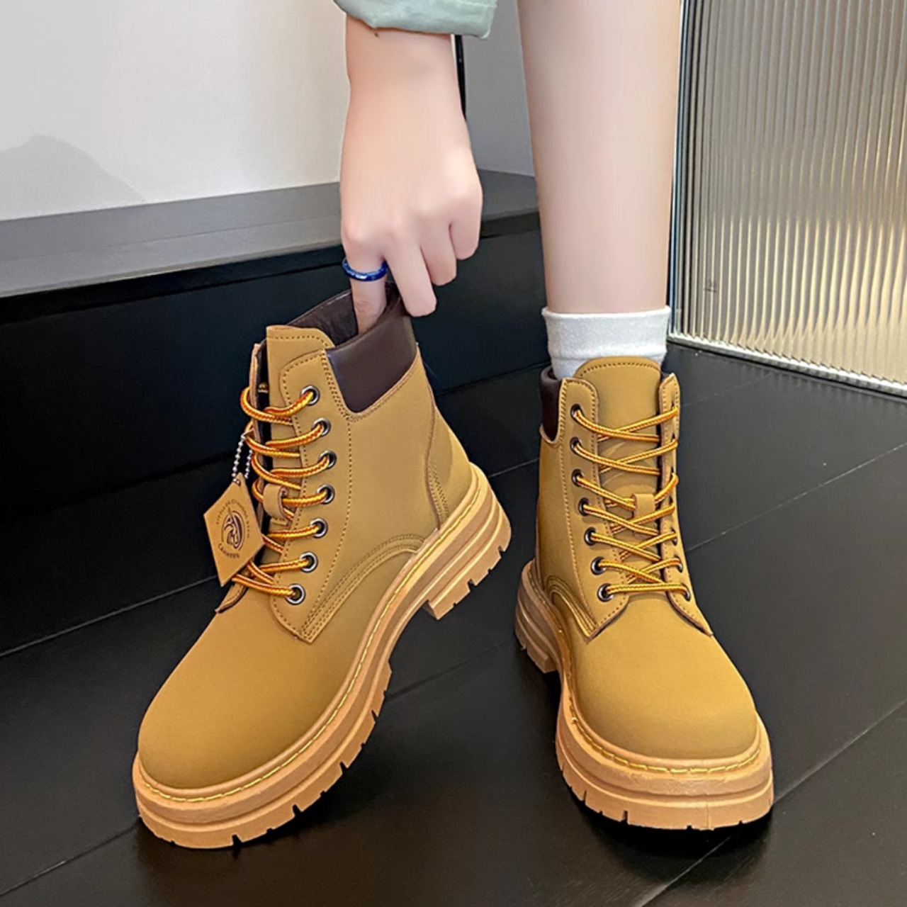 British Style Martin Boots 5026