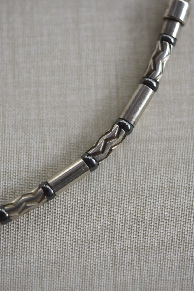IORI／"Tiffany & Co." bracelet／Aztec hematite