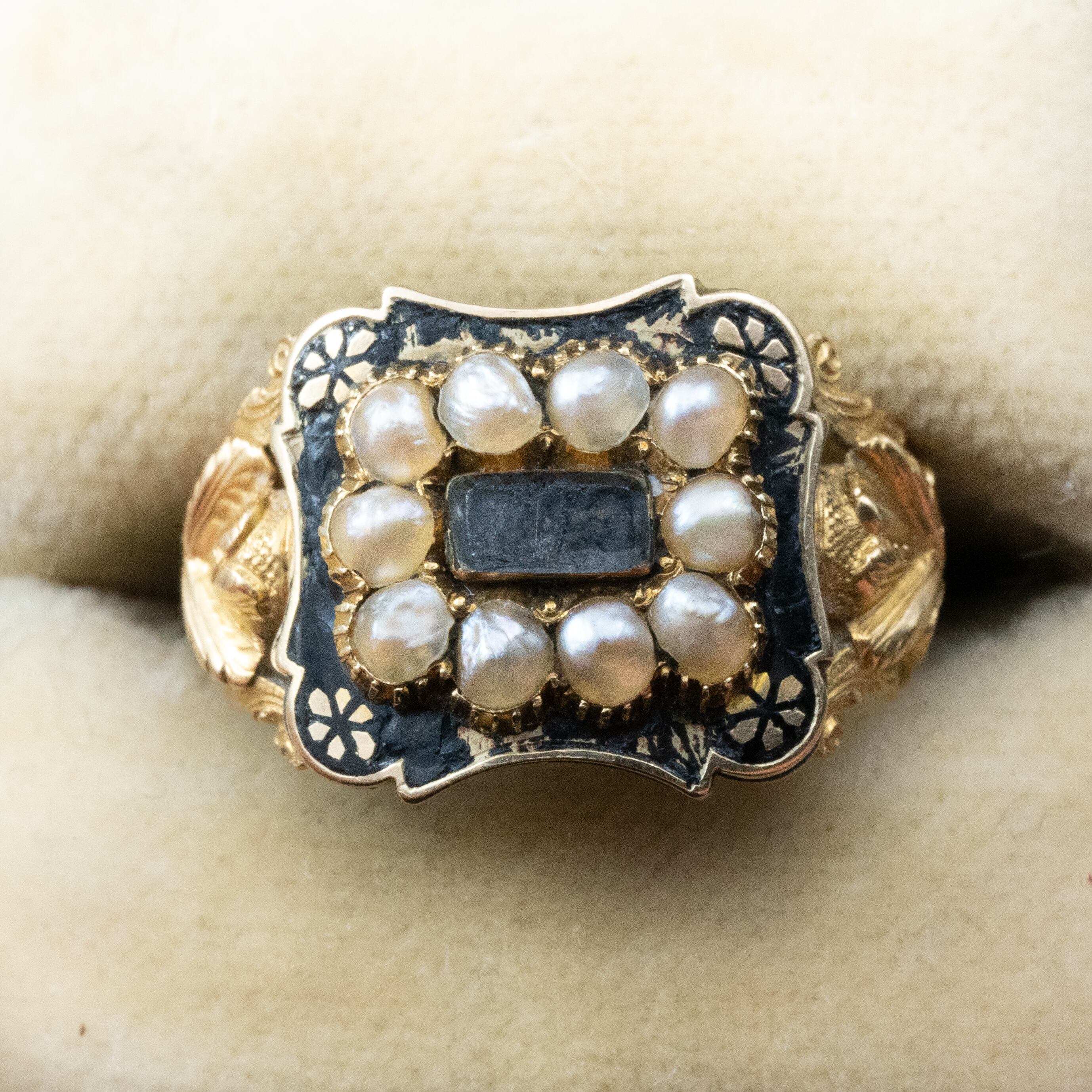 イギリス アンティーク バーミンガム 1832 1834 彫刻有り 勿忘草 K18