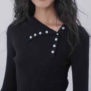 color-button contrast knit　J00348