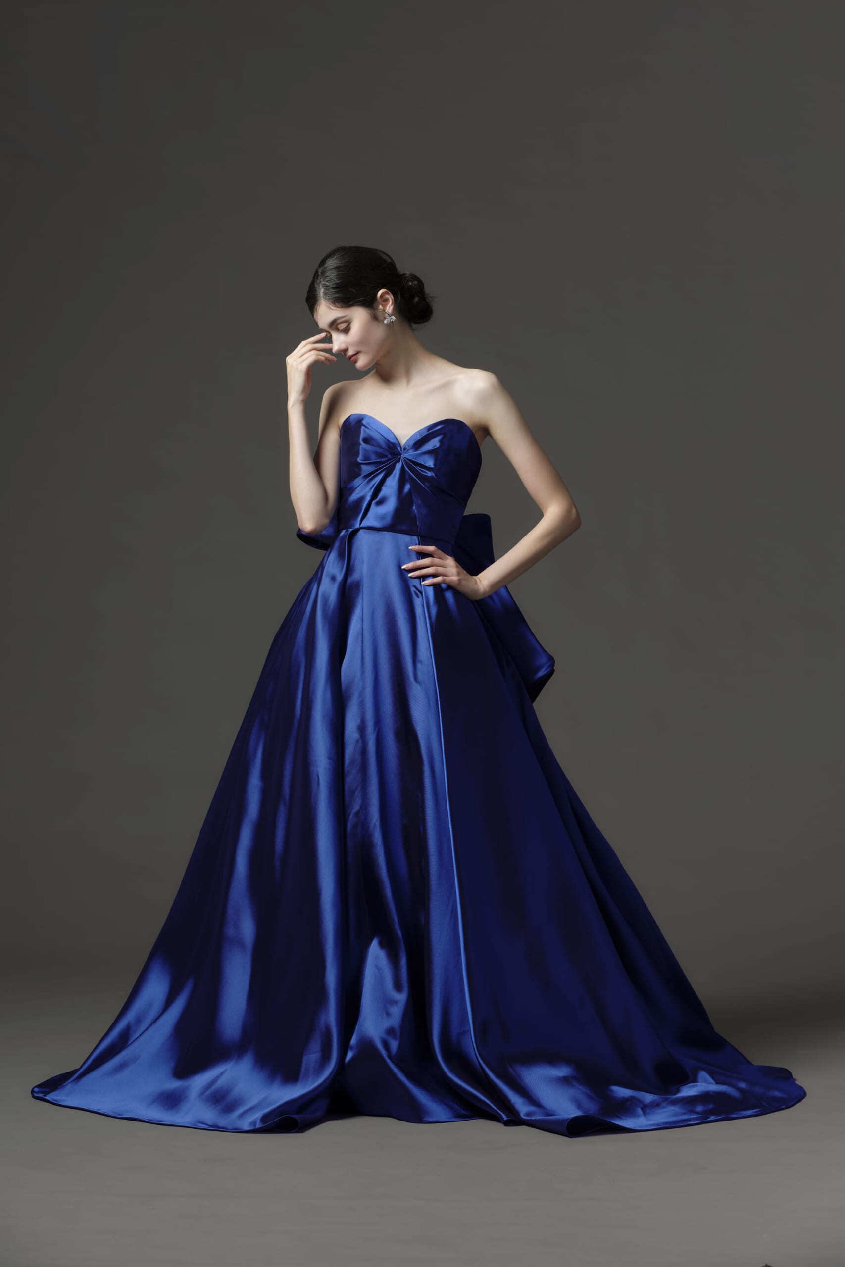 カラードレス ネイビー ふっくら柔らかなバックリボン バックレス 大人  