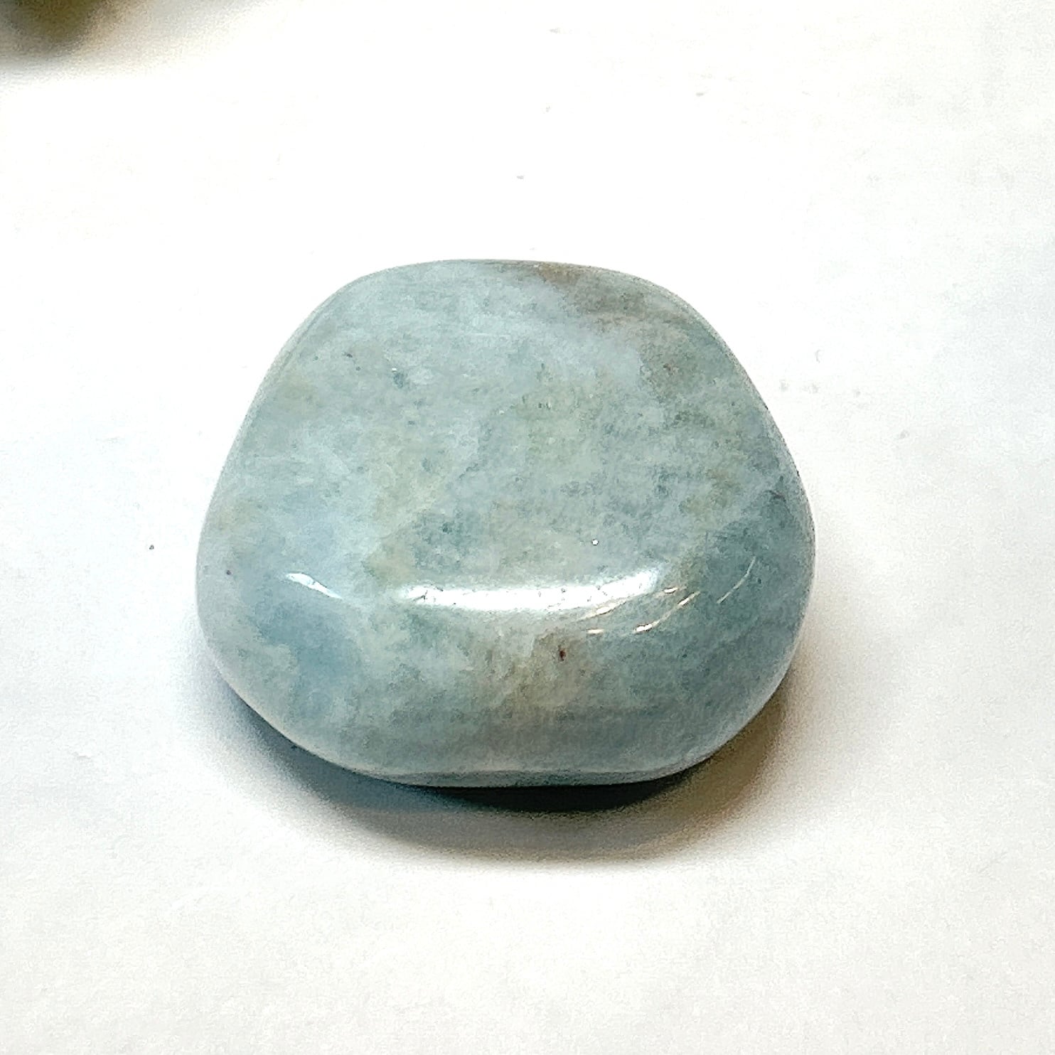 E29451】アクアマリン＊ペブル＊磨き石＊緑柱石＊ブラジル＊Aquamarine