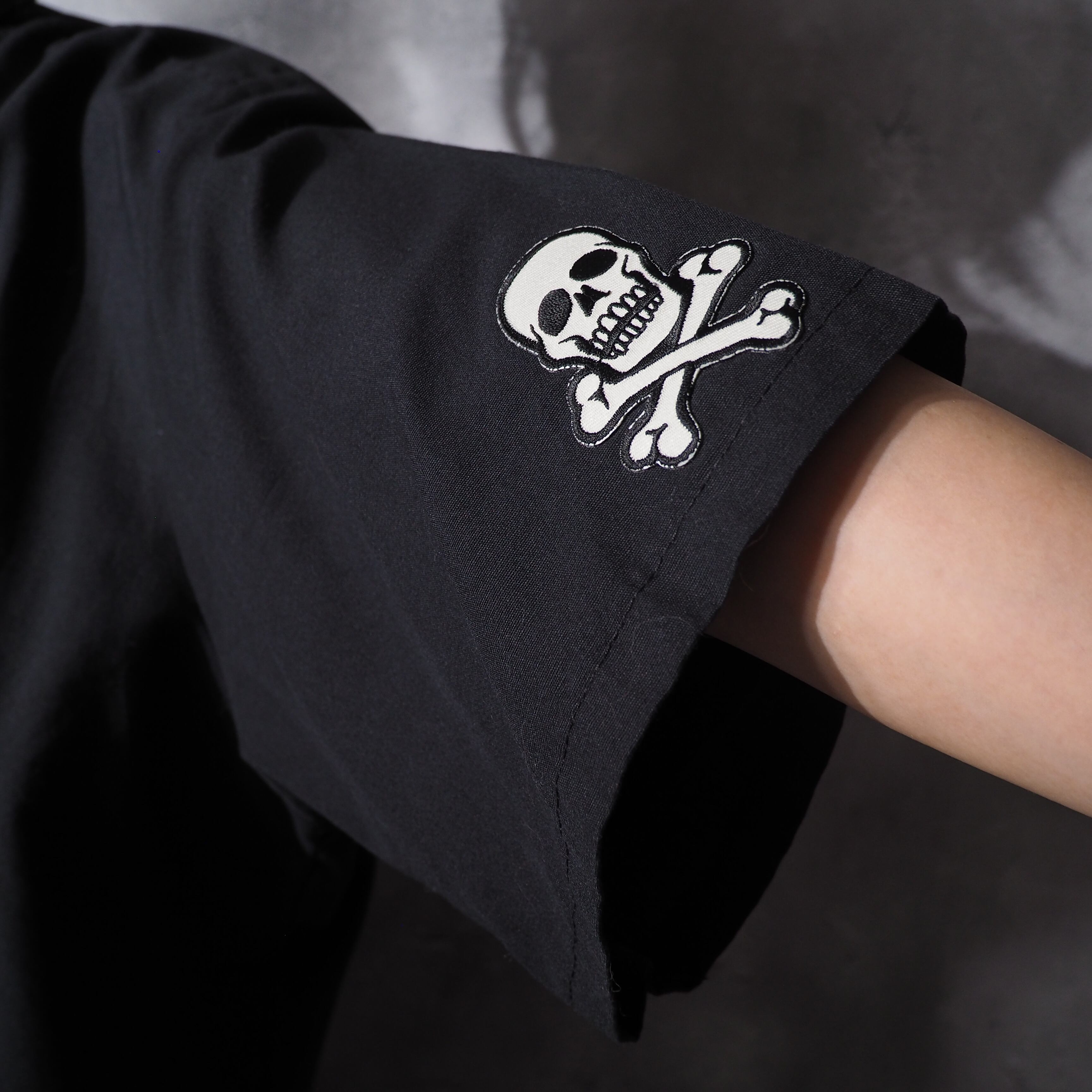 ” Red kap ” ” Anti Social ” cross skull embroidery black work shirt