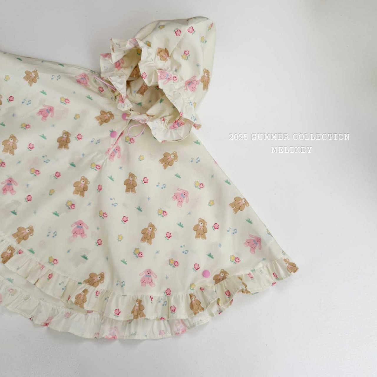 [MELIKEY] Frill Raincoat Cape / [미라이키] 프릴우비케이프