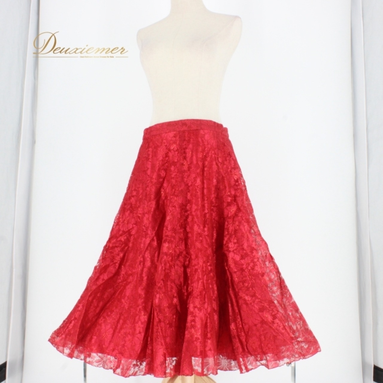 社交ダンス 衣装 スタンダード スカート レッスンウェア レディース Sanline サンリーヌ 赤 花柄 レッド系 練習着 レース シック 透け感 練習用 スカート 踊る 多目的 クラシックなデザイン フェミニン 大人可愛い ラグジュアリー おしゃれ ベルベット感 軽量ファブリック フルフレア デイリーコーデ ゆったり 大人女性用 上品さ エレガント