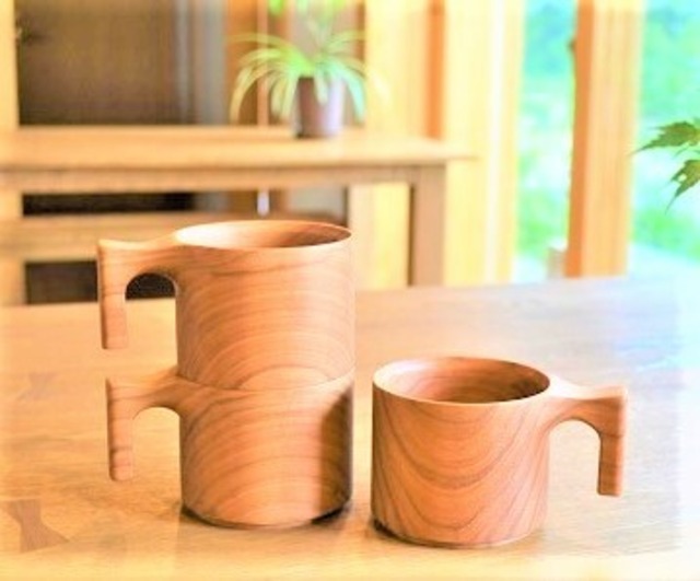 【  大人気シリーズ ・アウトドア・プレゼントにも】山桜のたっぷり入る 木製マグカップ　wooden mag　0049