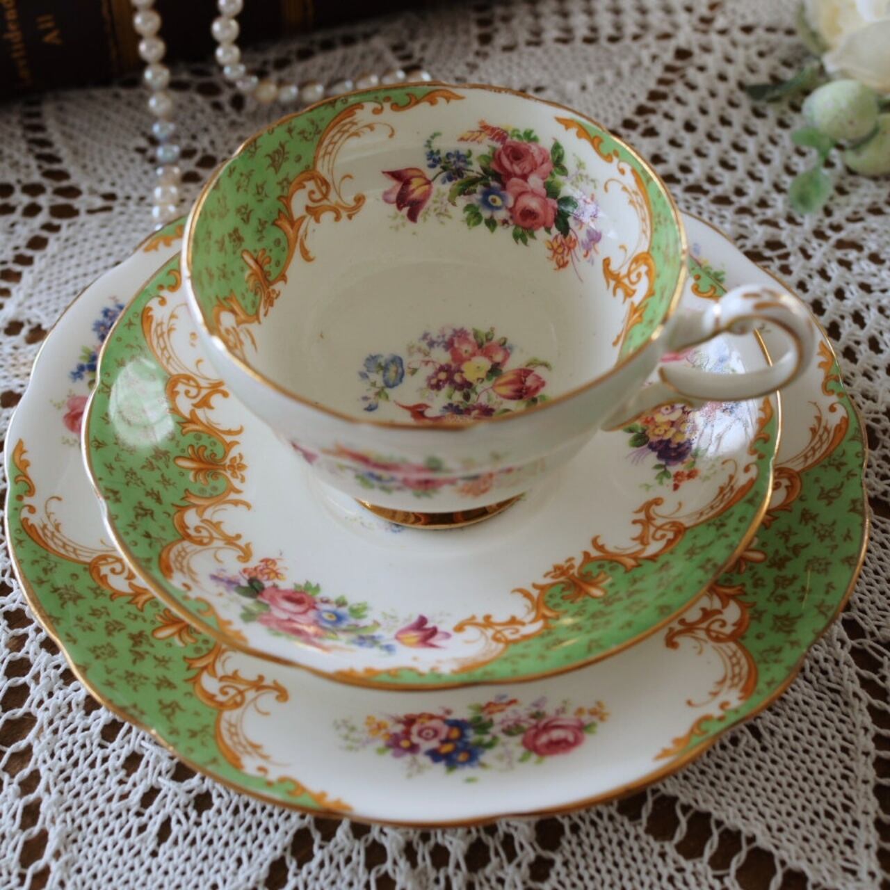 【美品】英国パラゴン　 ホニトンブルー　ティーセット　大皿プレート＆クリーマー＆ 英国パラゴン ホニトンブルー ティーセット 大皿プレート