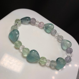 Aフローライトハートデザインブレスレット
