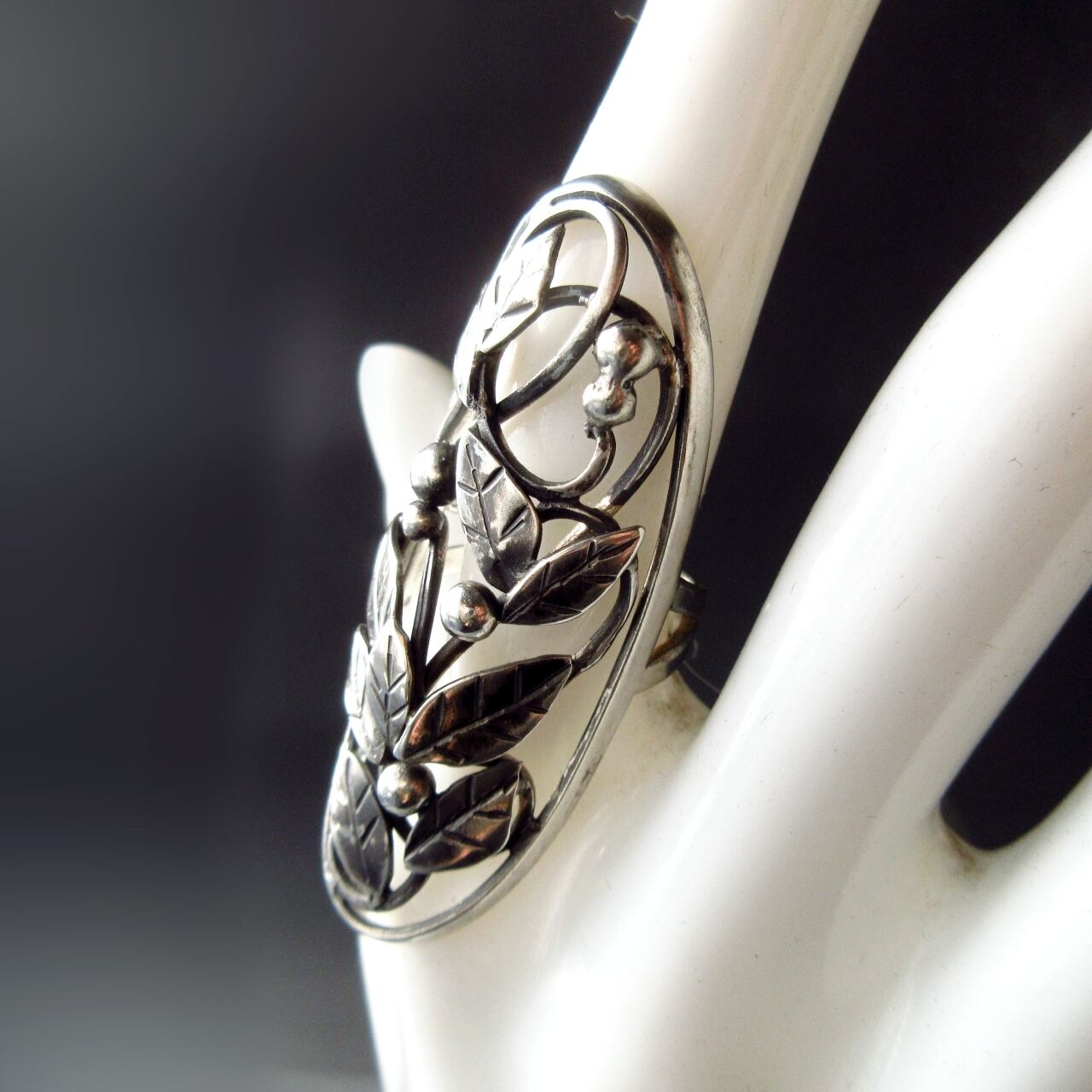 葉のモチーフ・シルバーリング 【万葉】 | 【彫金】クラフトジュエリーBeen