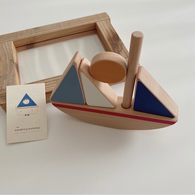 【即納】wooden sail boat stacking toy 木製ヨットスタッキングトイ