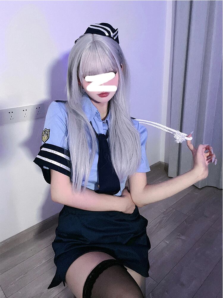 ハロウィン特集 ミニスカ 映え 美脚 ポリスガール コスチューム ４点セット 警察官 ハロウィン コスプレ 衣装 韓国 イベント スタイルアップ 脚長 Lamitte Deco トレンド 韓国ファッション ショップ Base店