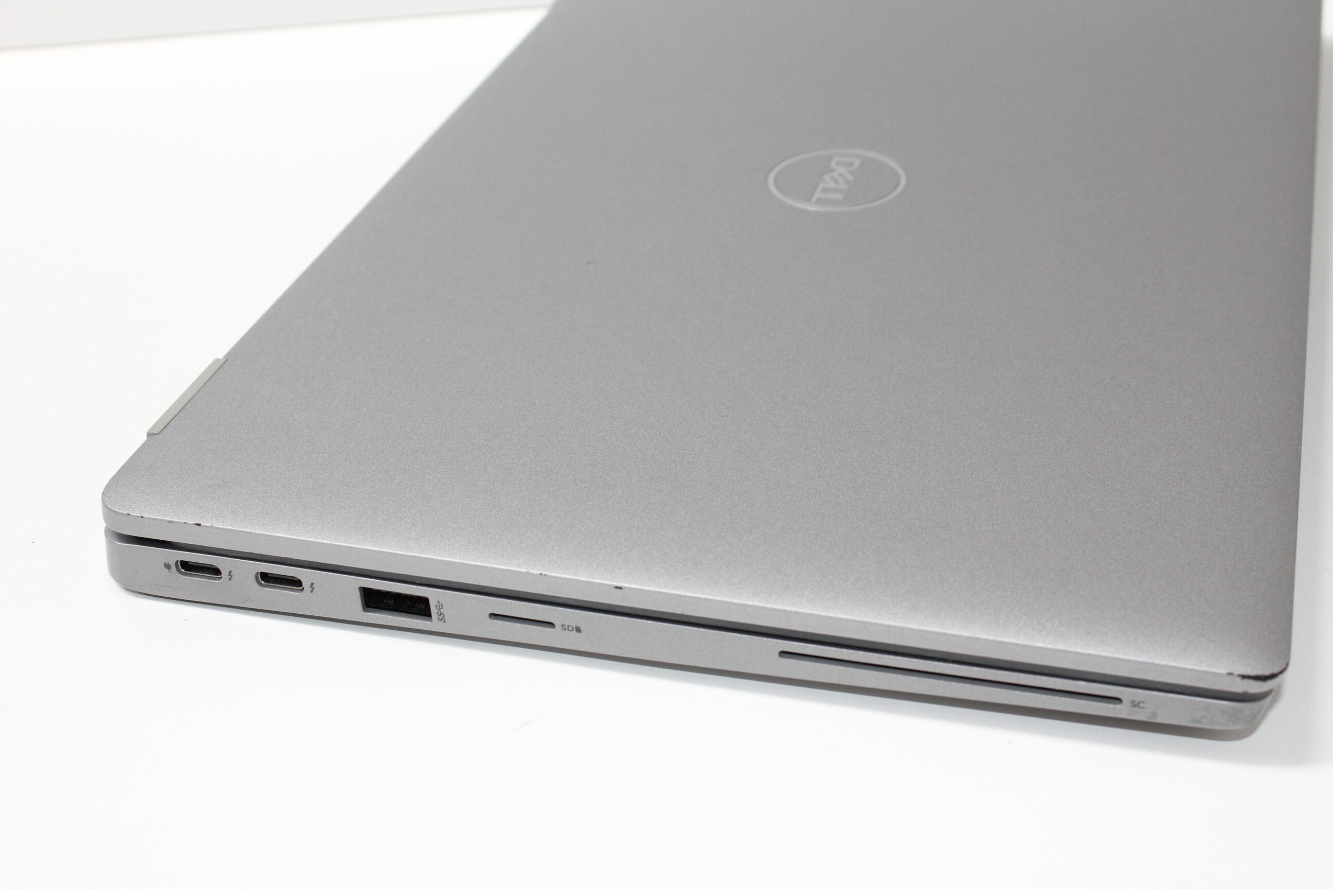 中古ノートPC】Dell〈Latitude 5320〉第11世代Core i7/SSD256GB/メモリ