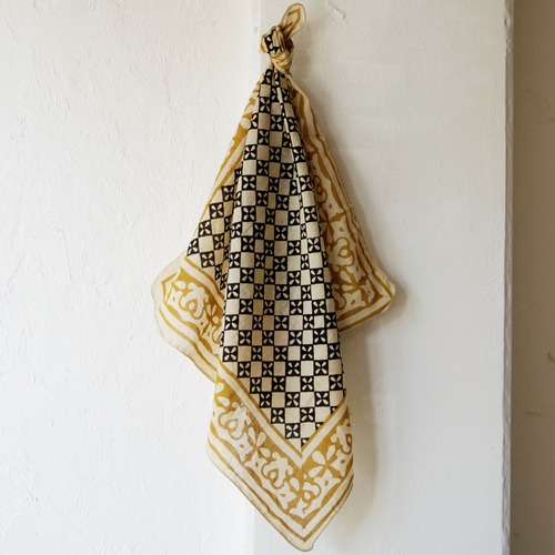 インドの草木染ブロックプリントバンダナ【40】